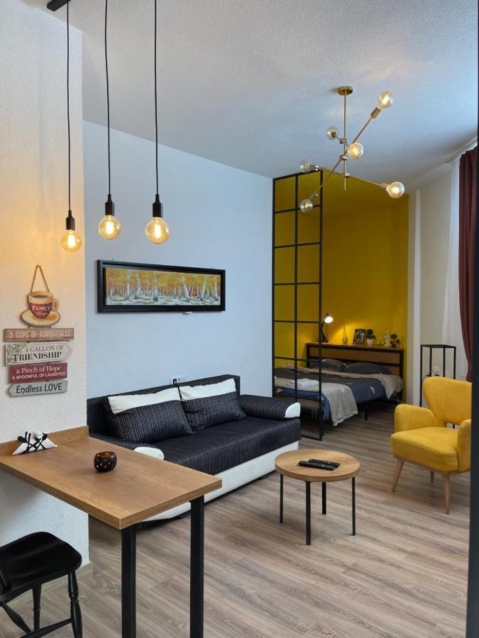 Ora-Prn, Studio Apartment In The City Centre 프리슈티나 외부 사진